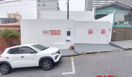 Barracão / Galpão / Depósito com 11 salas para alugar na Rua Manoel Loureiro, 436, Barreiros, São José, 261 m2 por R$ 3.500