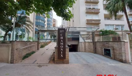 Apartamento com 3 quartos para alugar na Avenida Trompowsky, 227, Centro, Florianópolis, 220 m2 por R$ 4.800