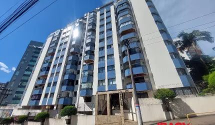 Apartamento com 3 quartos para alugar na Rua Tenente Silveira, 798, Centro, Florianópolis, 111 m2 por R$ 4.300
