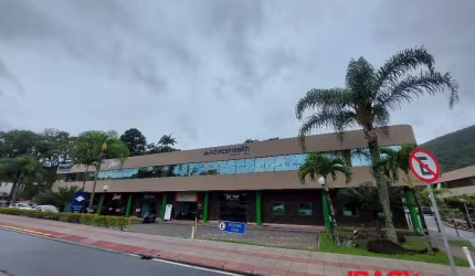 Sala comercial com 1 sala para alugar na Rodovia José Carlos Daux, 8600, Saco Grande, Florianópolis, 21 m2 por R$ 2.450