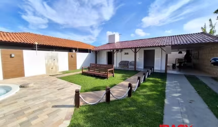 Casa com 3 quartos para alugar na Rua Ruth Pereira, 432, Ingleses, Florianópolis, 160 m2 por R$ 6.500