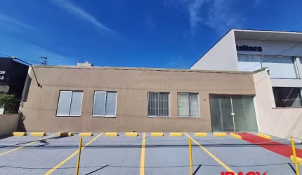 Casa para alugar na Rua José Gonzaga Regina Lima, 65, Kobrasol, São José, 160 m2 por R$ 13.500