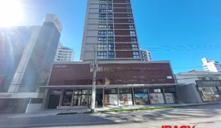Apartamento com 1 quarto para alugar na Avenida Professor Othon Gama D'Eça, 624, Centro, Florianópolis, 37 m2 por R$ 4.900