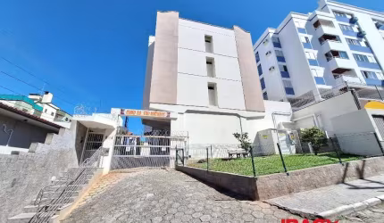 Apartamento com 2 quartos para alugar na Rua Jornalista Tito Carvalho, 101, Carvoeira, Florianópolis, 58 m2 por R$ 2.650