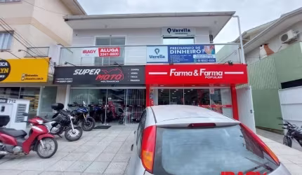 Sala comercial para alugar na Avenida das Tipuanas, 712, Madri, Palhoça por R$ 1.300