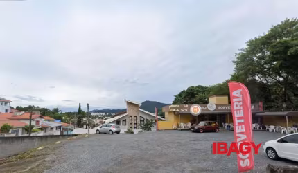Terreno comercial para alugar na Rua João Pio Duarte Silva, 919, Córrego Grande, Florianópolis, 700 m2 por R$ 15.000