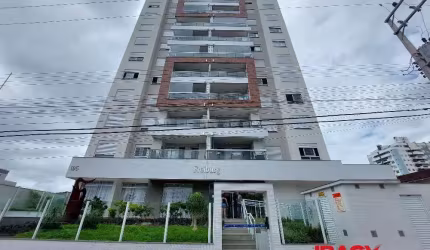 Apartamento com 2 quartos para alugar na Rua Coronel Américo, 195, Barreiros, São José por R$ 4.300