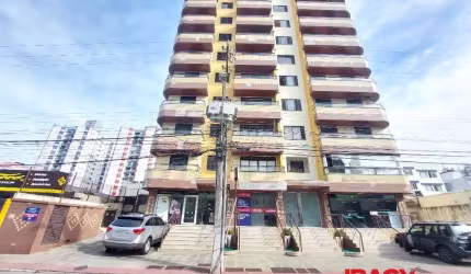 Apartamento com 3 quartos para alugar na Rua Adhemar da Silva, 395, Kobrasol, São José por R$ 4.000
