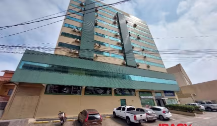 Sala comercial com 1 sala para alugar na Rua das Camélias, 345, Kobrasol, São José, 80 m2 por R$ 4.400