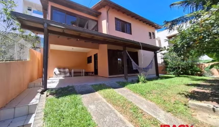 Casa com 4 quartos para alugar na Rua do Lagarto, 96, Ingleses, Florianópolis, 160 m2 por R$ 5.000