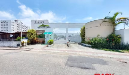 Apartamento com 2 quartos para alugar na Rua José Onofre Pereira, 1060, Bela Vista, Palhoça, 45 m2 por R$ 1.900
