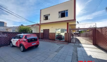 Ponto comercial com 4 salas para alugar na Rua Santo Antônio, 1510, Barreiros, São José, 110 m2 por R$ 2.800