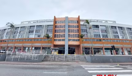 Sala comercial com 1 sala para alugar na Rua Vereador Arthur Manoel Mariano, 362, Forquilhinhas, São José, 64 m2 por R$ 1.800