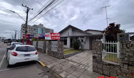 Casa para alugar na BARÃO DO RIO BRANCO, 124, Centro, Biguaçu por R$ 25.000