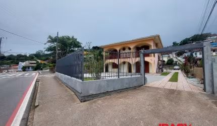 Apartamento com 2 quartos para alugar na Rua José Maria da Luz, 423, José Mendes, Florianópolis, 60 m2 por R$ 3.000