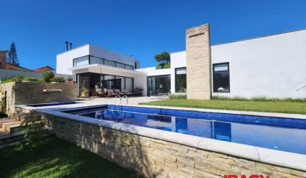 Casa com 4 quartos para alugar na Luiz Fernando Muniz, 345, Pântano do Sul, Florianópolis, 270 m2 por R$ 15.800
