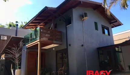 Casa com 2 quartos para alugar na Rua Laurindo Januário da Silveira, 5170, Lagoa da Conceição, Florianópolis, 165 m2 por R$ 12.000