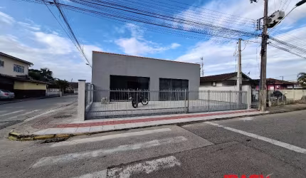 Barracão / Galpão / Depósito com 1 sala para alugar na Rua João Elias das Neves, 95, Bom Viver, Biguaçu, 227 m2 por R$ 8.500
