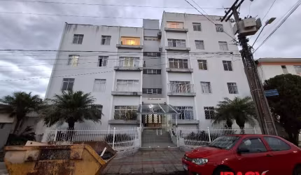 Apartamento com 2 quartos para alugar na Rua Doutor Heitor Blum, 919, Estreito, Florianópolis, 65 m2 por R$ 2.350