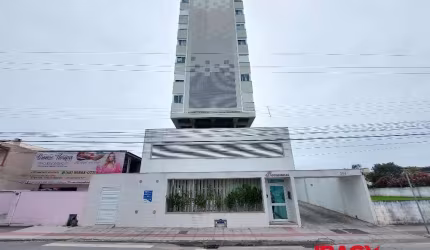 Apartamento com 2 quartos para alugar na Rua Roberto Sell, 264, Centro, Palhoça, 75 m2 por R$ 2.800