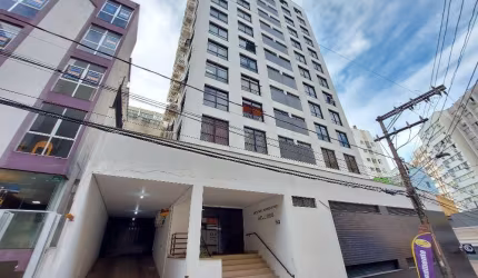 Sala comercial com 1 sala para alugar na Rua Araújo Figueiredo, 119, Centro, Florianópolis, 32 m2 por R$ 850