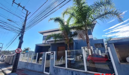 Casa em condomínio fechado com 2 quartos para alugar na Rua Vereador Armando Schmidt, 86, Real Parque, São José, 45 m2 por R$ 2.490