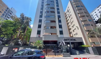 Apartamento com 3 quartos para alugar na Rua Esteves Júnior, 522, Centro, Florianópolis, 242 m2 por R$ 11.990