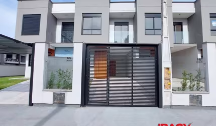 Casa com 3 quartos para alugar na Genova, 182, Pagani, Palhoça, 91 m2 por R$ 4.200