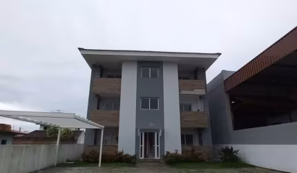 Apartamento com 2 quartos para alugar na Caetano de Medeiros, 537, Aririu, Palhoça por R$ 1.400