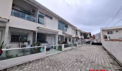 Casa com 3 quartos para alugar na Nossa Senhora Aparecida, 290, Ingleses do Rio Vermelho, Florianópolis, 111 m2 por R$ 3.900