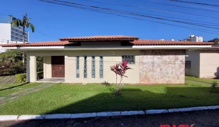 Casa em condomínio fechado com 3 quartos para alugar na Rua Deputado Antônio Edu Vieira, 679, Pantanal, Florianópolis, 150 m2 por R$ 7.500