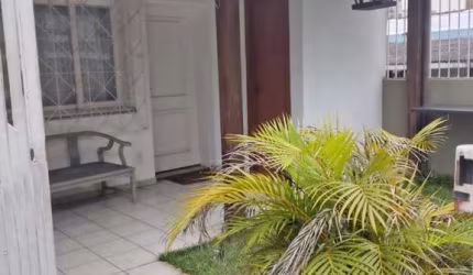 Casa em condomínio fechado para alugar na Rua Cruz e Souza, 94, Centro, Florianópolis, 50 m2 por R$ 3.900