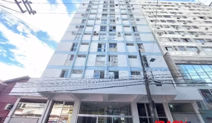Apartamento com 2 quartos para alugar na Rua Pedro Ivo, 171, Centro, Florianópolis, 58 m2 por R$ 2.300