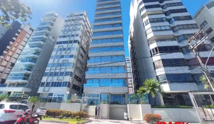 Apartamento com 4 quartos para alugar na Avenida Jornalista Rubens de Arruda Ramos, 1024, Centro, Florianópolis, 226 m2 por R$ 6.000