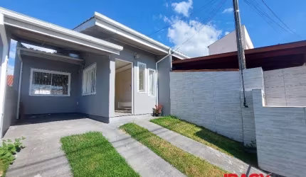 Casa com 2 quartos para alugar na Rua Miguel Batista da Silva, 283, Bela Vista, Palhoça, 68 m2 por R$ 1.900