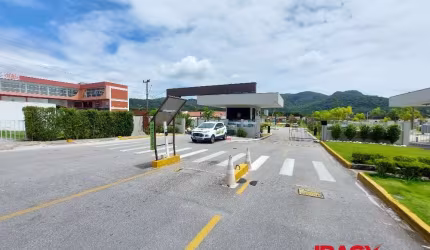 Casa em condomínio fechado com 2 quartos para alugar na Avenida Paulo Roberto Vidal, 2490, Bela Vista, Palhoça, 40 m2 por R$ 1.850