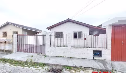 Casa com 2 quartos para alugar na Rua Urussanga, 374, Passa Vinte, Palhoça, 60 m2 por R$ 1.700