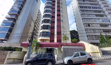 Excelente Apartamento 3 dormitórios em Centro - Florianópolis