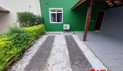 Casa em condomínio fechado com 4 quartos para alugar na Rua Teodoro Manoel Dias, 100, Santo Antônio de Lisboa, Florianópolis, 151 m2 por R$ 5.000
