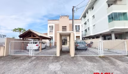Apartamento com 2 quartos para alugar na WALDEMAR GARCIA SN, 27, Nova Palhoça, Palhoça, 58 m2 por R$ 1.900