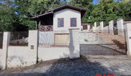 Casa com 1 quarto para alugar na Servidão das Jaboticabeiras, 111, Córrego Grande, Florianópolis, 98 m2 por R$ 3.500