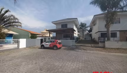 Casa com 3 quartos para alugar na Rua Azálea Rosa, 72, Campeche, Florianópolis, 120 m2 por R$ 7.500