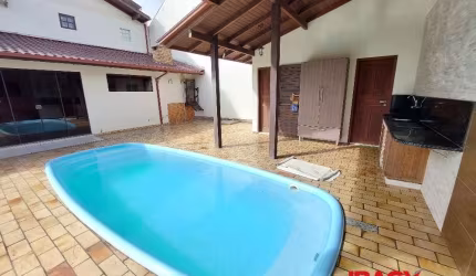 Casa com 4 quartos para alugar na Rua Fidélis Govoni, 100, Campeche, Florianópolis, 265 m2 por R$ 6.900