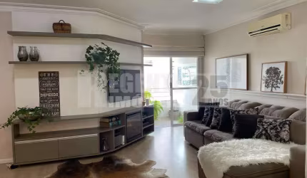 Apartamento à venda no bairro Centro em Florianópolis