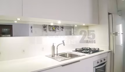 Amplo apartamento mobiliado próximo à UFSC