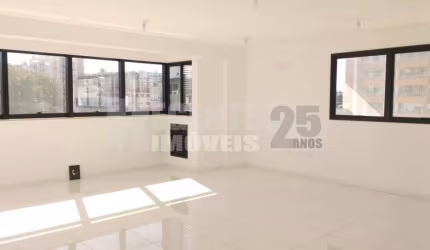 Sala comercial à venda no bairro Coqueiros em Florianópolis