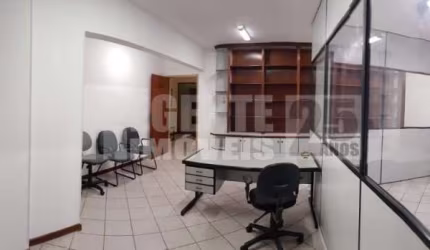 Sala comercial à venda no bairro Centro em Florianópolis