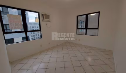 Sala comercial à venda no bairro Trindade em Florianópolis
