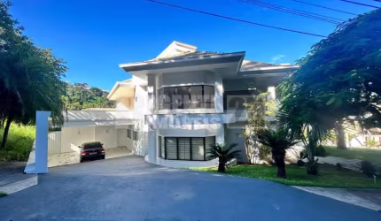 Casa à venda no bairro Carvoeira em Florianópolis