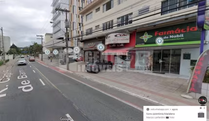 Sala comercial térrea frente rua com 47 m2